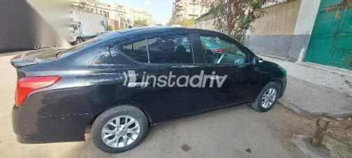 نيسان صنى 2023 أسود مستعملة للبيع - 4