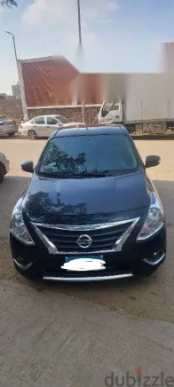 نيسان صنى 2023 أسود مستعملة للبيع