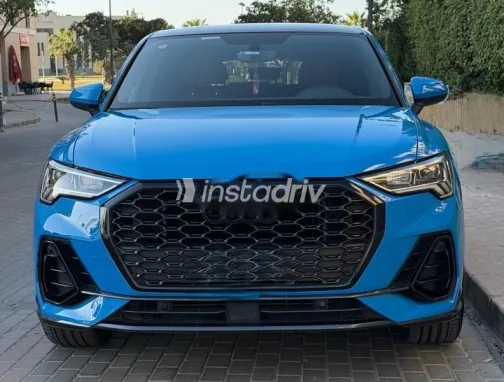 Audi Q3 2021 Dark Blue Used for Sale - 2