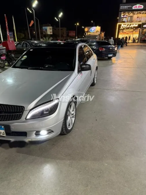 مرسيدس C 180 2009 فضي مستعملة للبيع - 4