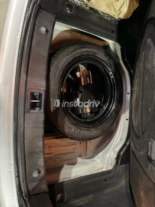 مرسيدس C 180 2009 فضي مستعملة للبيع - 5