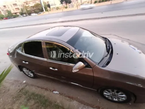 هيونداي إلنترا اتش دى 2021 برونزي مستعملة للبيع - 3