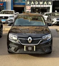 رينو لوجان 2022 أسود مستعملة للبيع