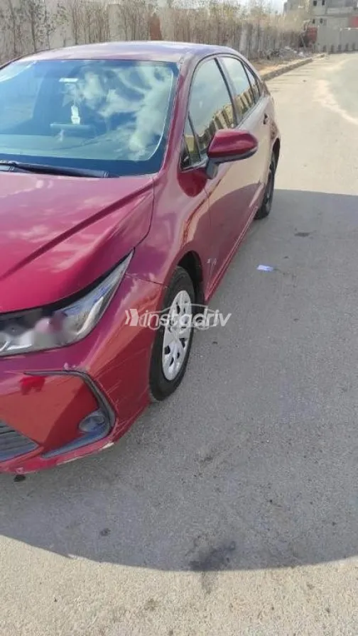 تويوتا كورولا 2019 أبيض مستعملة للبيع - 5