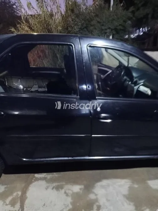 Renault Logan 2012 Black Used for Sale - 4