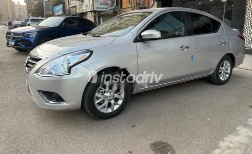 نيسان صنى 2026 فضي مستعملة للبيع - 5