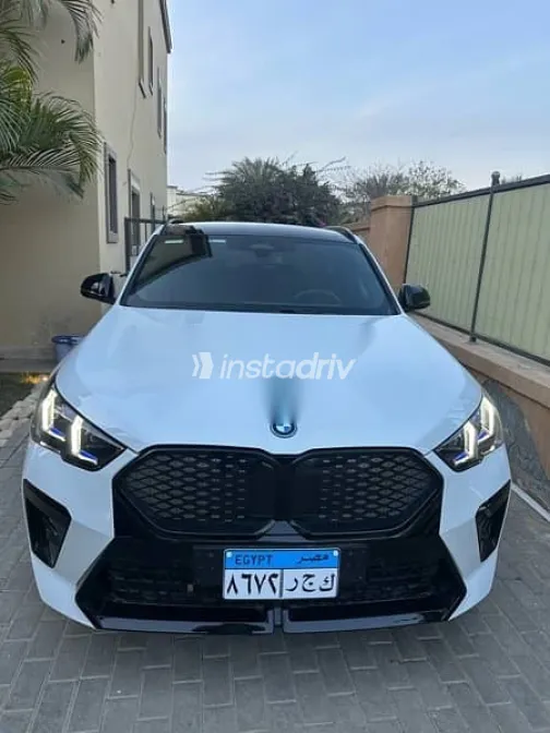 بي ام دبليو اى اكس 2 2025 أبيض جديدة للبيع - 1