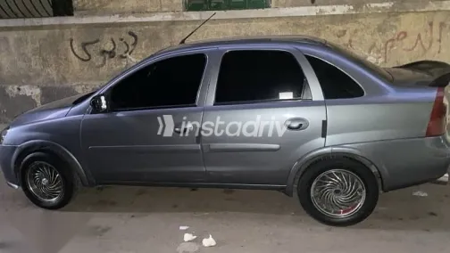 اوبل كورسا 2005 رمادي مستعملة للبيع - 1