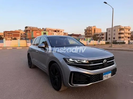 Volkswagen Touareg 2024 Silver Used for Sale - 2