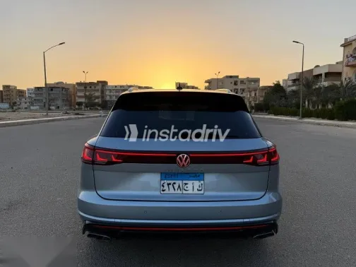 Volkswagen Touareg 2024 Silver Used for Sale - 4