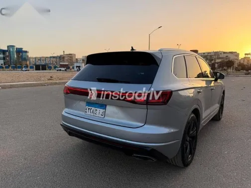 Volkswagen Touareg 2024 Silver Used for Sale - 6