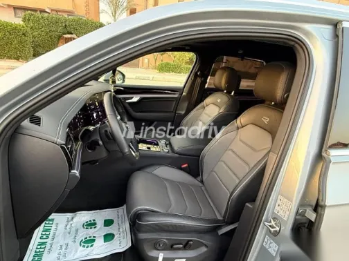 Volkswagen Touareg 2024 Silver Used for Sale - 9