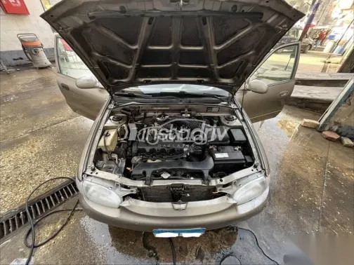 هيونداي اكسنت 2005 بني مستعملة للبيع - 2