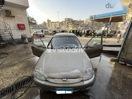 هيونداي اكسنت 2005 بني مستعملة للبيع - 4