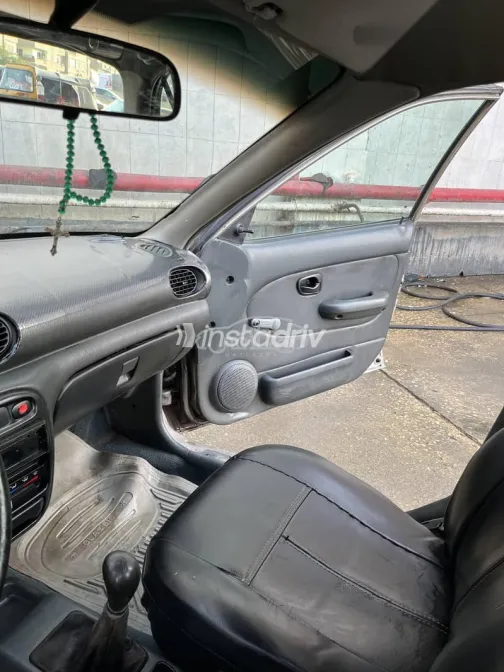 هيونداي اكسنت 2005 بني مستعملة للبيع - 6