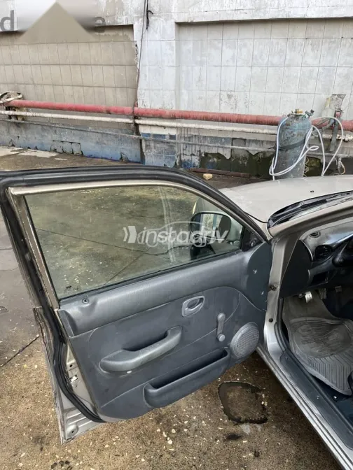 هيونداي اكسنت 2005 بني مستعملة للبيع - 7