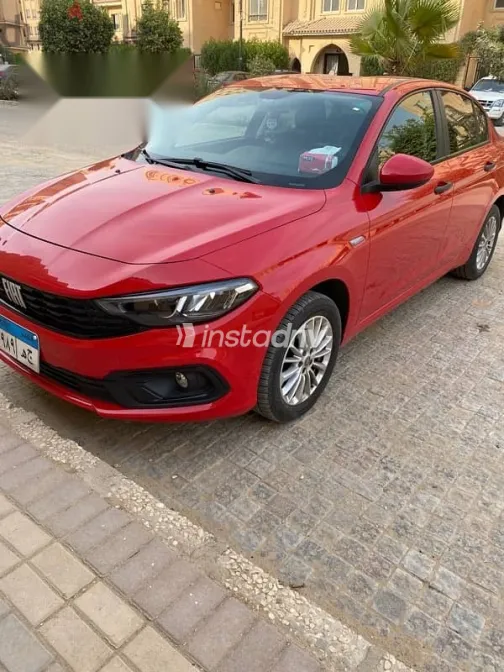 فيات تيبو 2022 أحمر مستعملة للبيع - 2