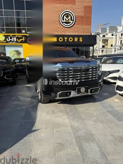 جى ام سى سييرا 2025 أسود مستعملة للبيع - 1