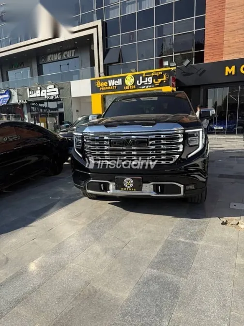 جى ام سى سييرا 2025 أسود مستعملة للبيع - 3