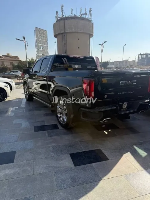 جى ام سى سييرا 2025 أسود مستعملة للبيع - 4