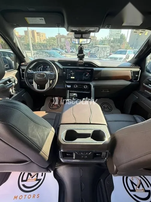 جى ام سى سييرا 2025 أسود مستعملة للبيع - 5