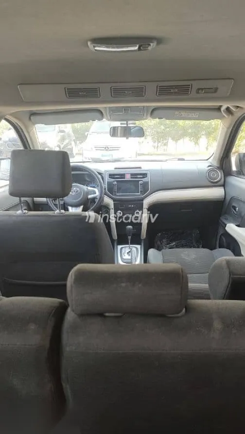 تويوتا رش 2020 أسود مستعملة للبيع - 5