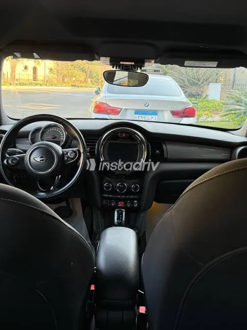 مينى كوبر 2019 أحمر مستعملة للبيع - 2