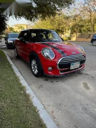 Mini Cooper 2019 Red Used for Sale