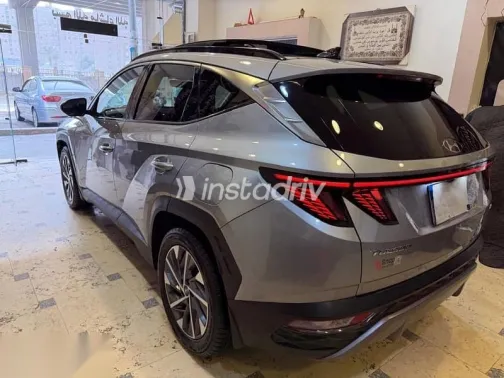Hyundai Tucson 2022 Silver Used for Sale - 4