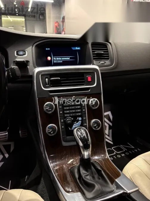 Volvo S60 2016 Dark Blue Used for Sale - 4