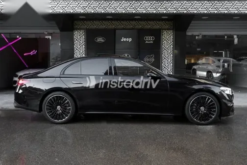 مرسيدس E 200 2026 أسود جديدة للبيع - 2