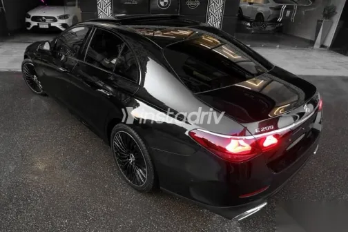 مرسيدس E 200 2026 أسود جديدة للبيع - 4