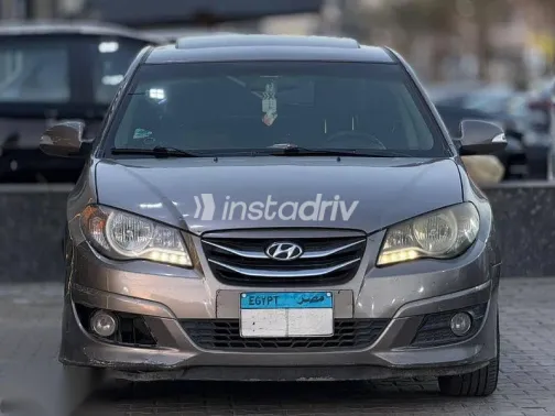 Hyundai Elantra 2019 Beige Used for Sale - 1