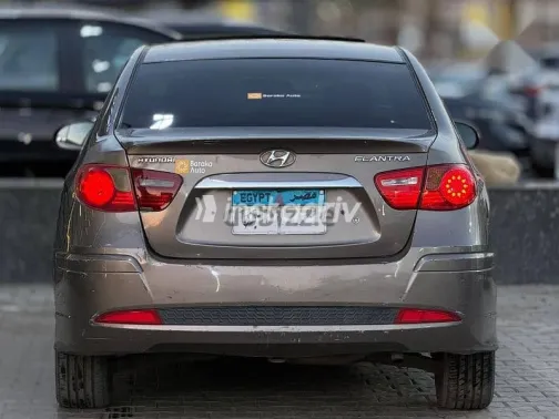 Hyundai Elantra 2019 Beige Used for Sale - 4