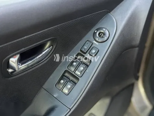 Hyundai Elantra 2019 Beige Used for Sale - 6