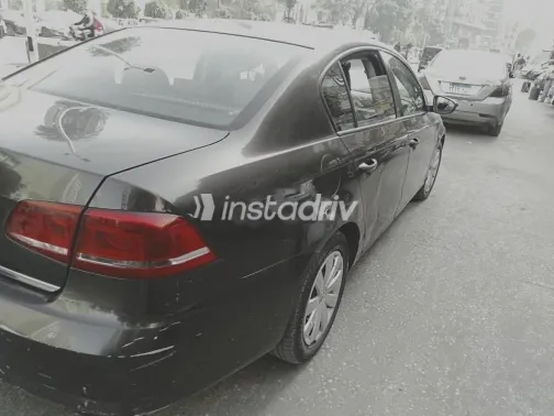 فولكس فاغن باسات 2015 بني مستعملة للبيع - 1