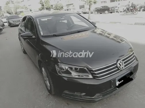 فولكس فاغن باسات 2015 بني مستعملة للبيع - 4