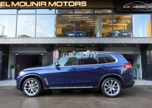 بي ام دبليو X5 2021 أزرق غامق مستعملة للبيع - 3