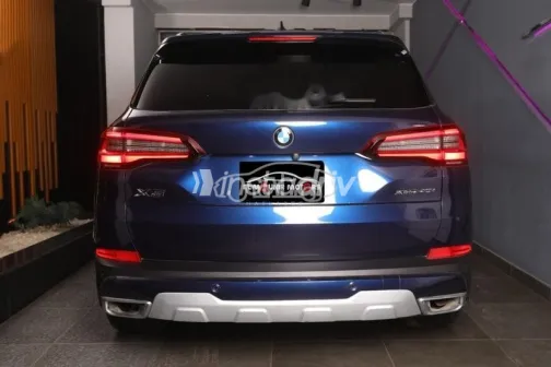 بي ام دبليو X5 2021 أزرق غامق مستعملة للبيع - 4