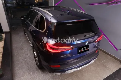 بي ام دبليو X5 2021 أزرق غامق مستعملة للبيع - 5