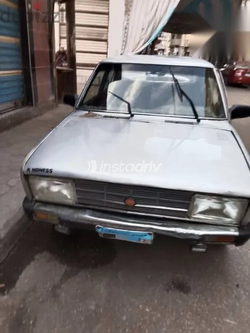 فيات 131 1976 فضي مستعملة للبيع - 1