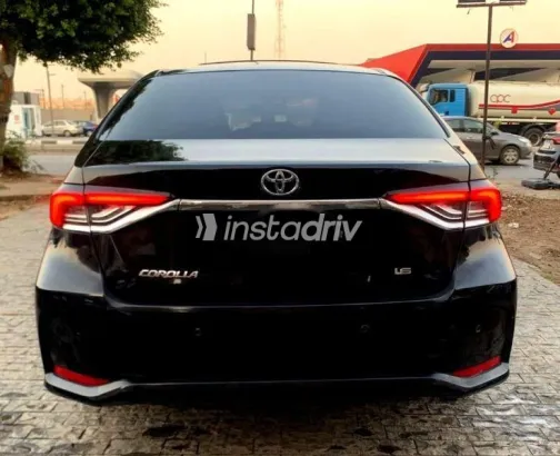 تويوتا كورولا 2021 أسود مستعملة للبيع - 3