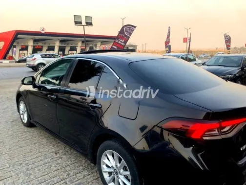 تويوتا كورولا 2021 أسود مستعملة للبيع - 4