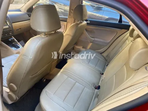 فولكس فاغن جيتا 2007 أحمر غامق مستعملة للبيع - 5