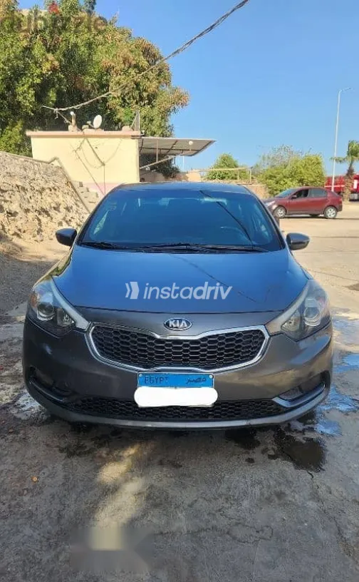 كيا سيراتو 2014 فضي مستعملة للبيع - 1