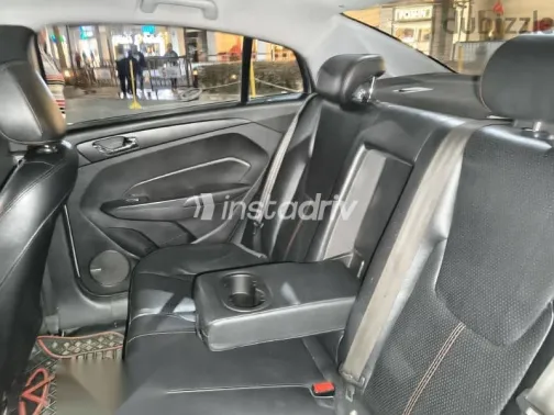 شيرى اريزو 3 2019 ذهبي مستعملة للبيع - 5