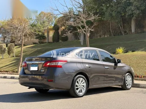 نيسان سنترا 2017 بني مستعملة للبيع - 3