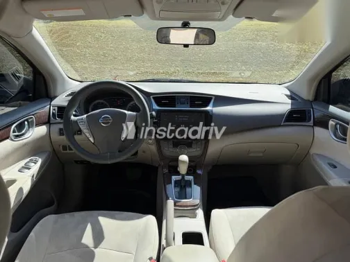 نيسان سنترا 2017 بني مستعملة للبيع - 8