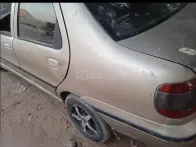 فيات سينا 2001 فضي مستعملة للبيع