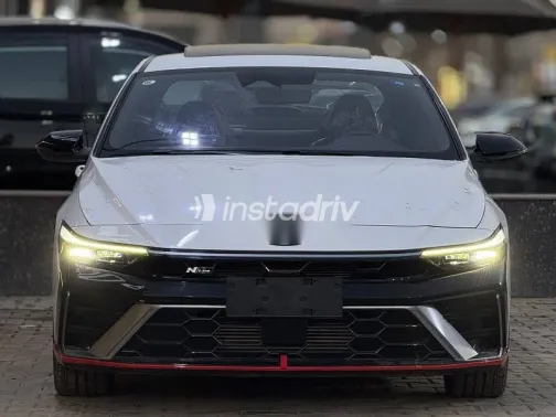 Hyundai Elantra 2024 White New for Sale - 1